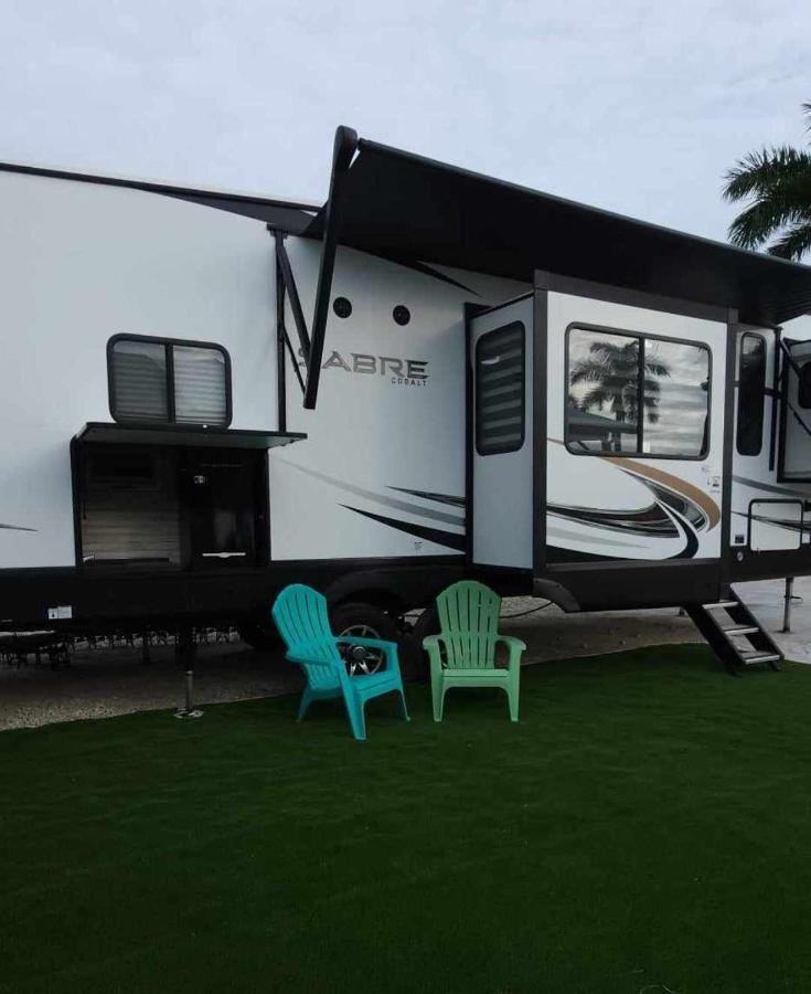 So "Time To Wander" Pet Friendly And Free Early Check-In! Villa Fort Myers Eksteriør bilde